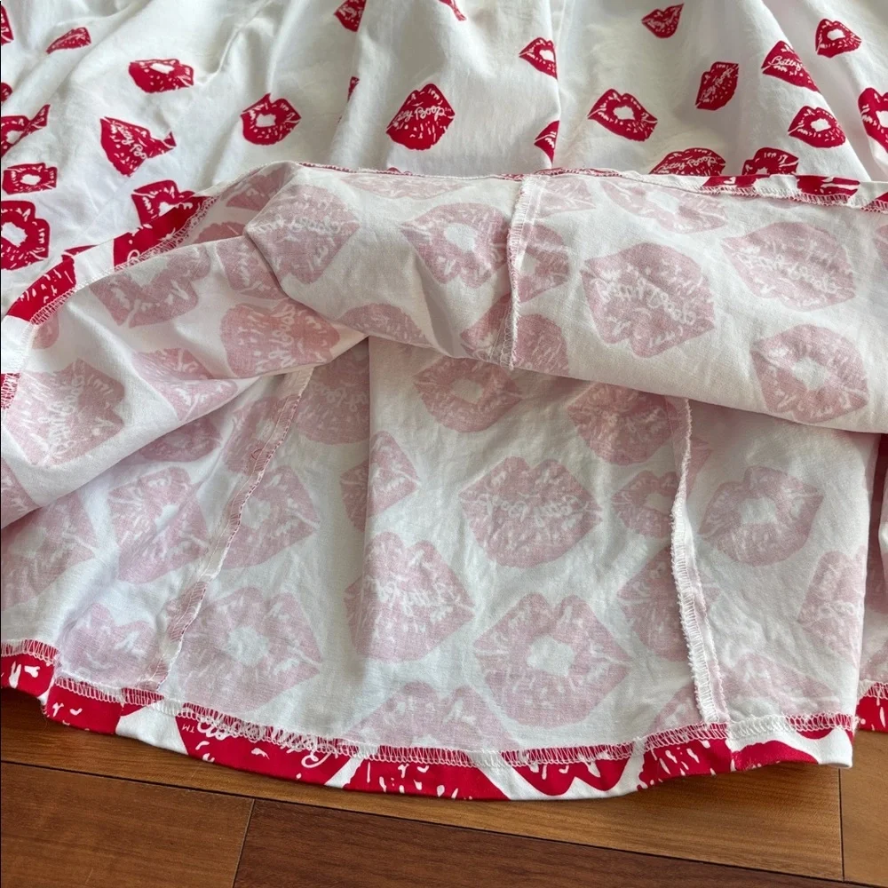 Betty Boop fun white